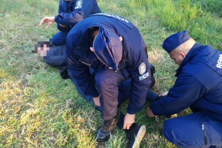 Saját édesapjára támadt késsel egy tényői férfi