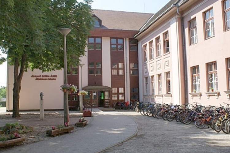 „Logikáztak” a József Attila Iskolában