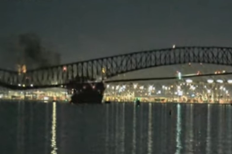 Leállították a Baltimore-i hídomlásban eltűnt emberek utáni kutatást