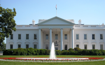 A Fehér Háznak először van nyíltan transznemű alkalmazottja