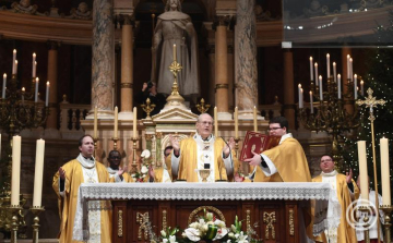 Karácsony - Erdő Péter: életünk az Istennel való találkozás felé tart