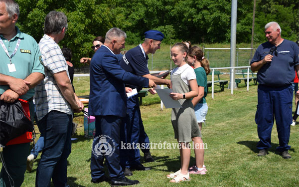 Átadták a „A jövő tűzvédelme” című alkotói pályázat díjait