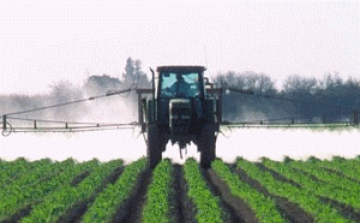 Kartellgyanú miatt eljárást indított a GVH növényvédőszer-kereskedők ellen