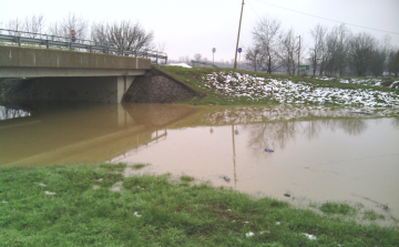 Ár- és belvízvédelmi beruházási terv készül a Kaposra