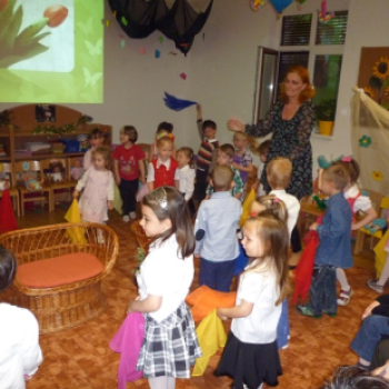 Anyák napja a kaposszekcsői oviban