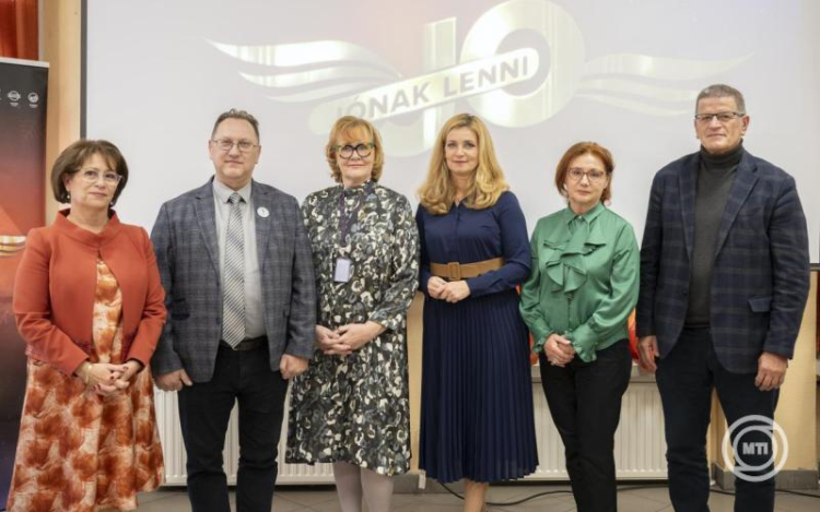 Jónak lenni jó! - Egész napos műsorfolyammal zárul vasárnap a közmédia jótékonysági kampánya